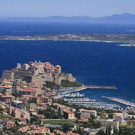 Calvi Sleeps 2 Air Con Wifi * Calvi (Corsica)