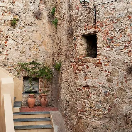 Apartmán Calvi Sleeps 2 Air Con Wifi *